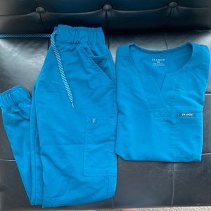 Jaanuu Scrub Set- jogger bottom and top- Caribbean blue